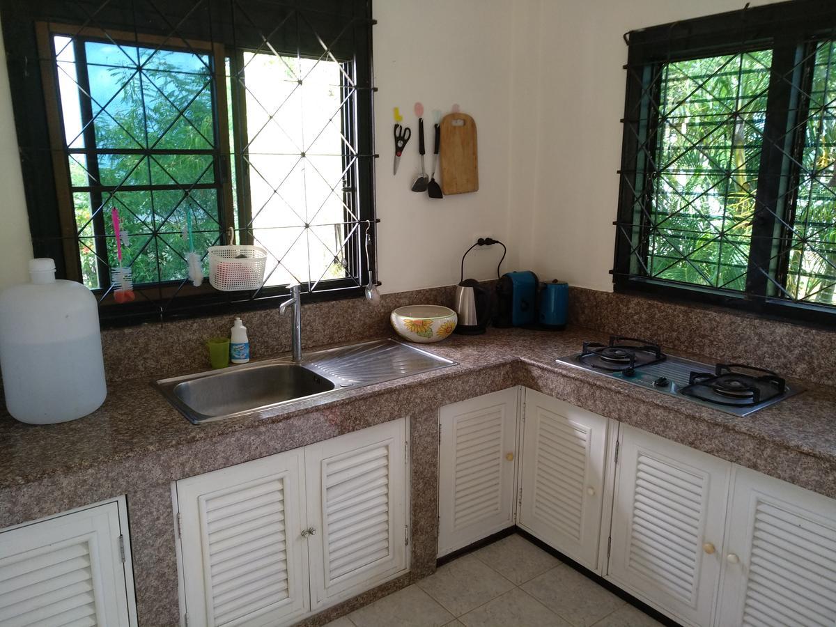 Right On The Beach House Villa Taling Ngam Beach Eksteriør bilde