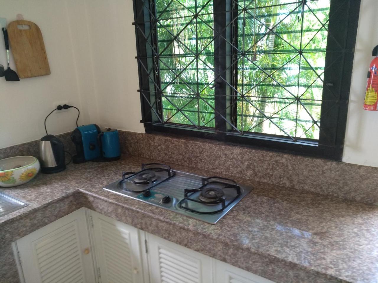 Right On The Beach House Villa Taling Ngam Beach Eksteriør bilde